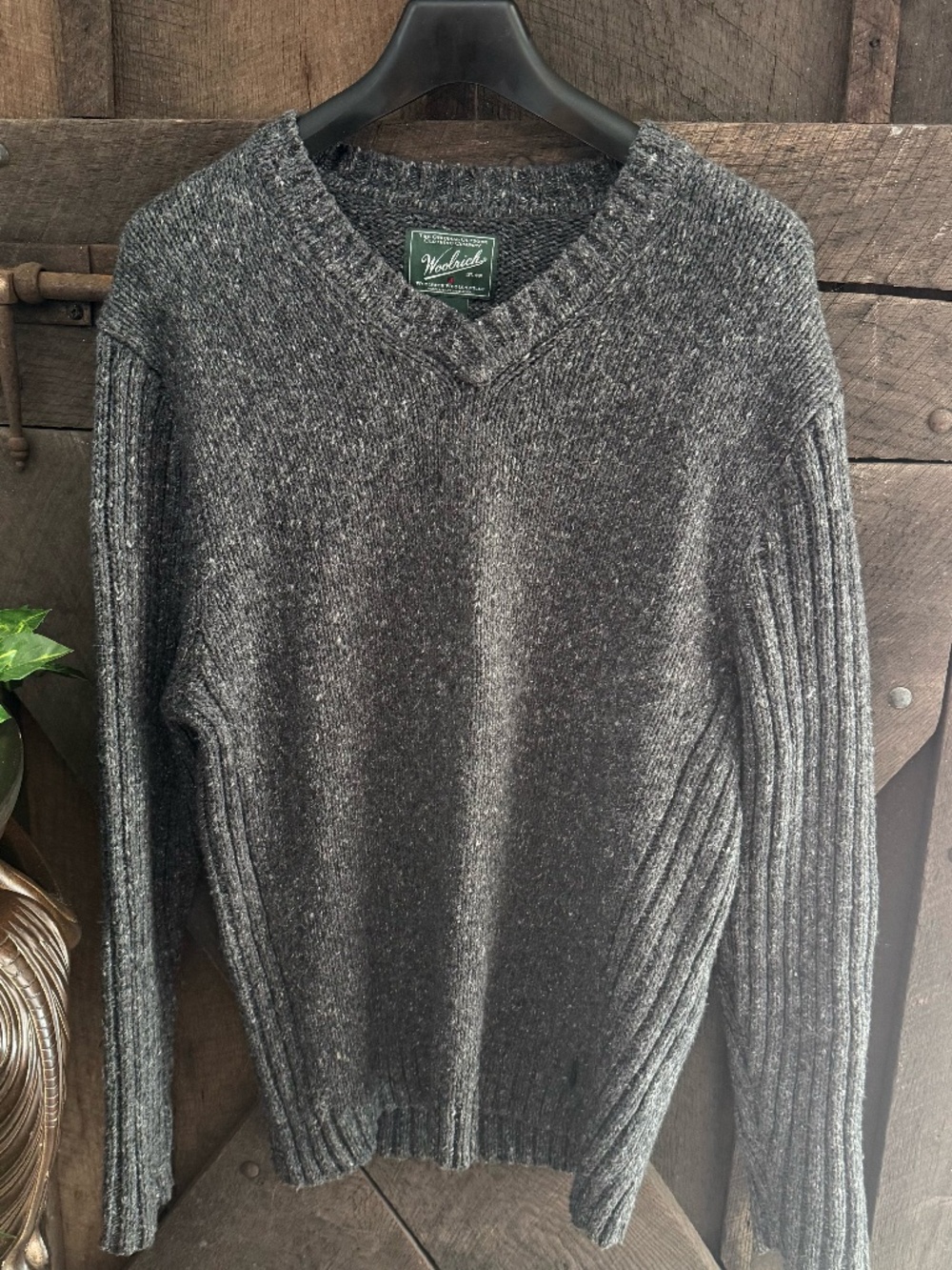Woolrich Chunky Marled Knit V-Neck Sweater Charcoal Grey - Men's M